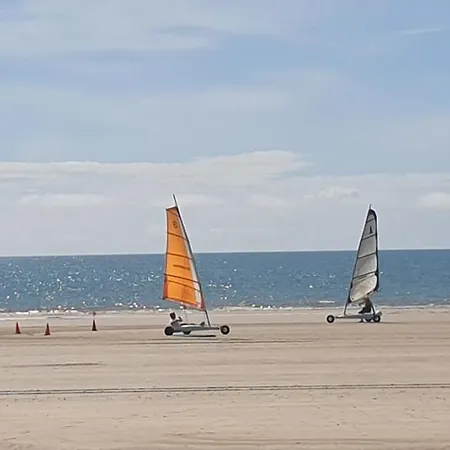 Dom wakacyjny La Perseide - Maison Neuve 900 M *