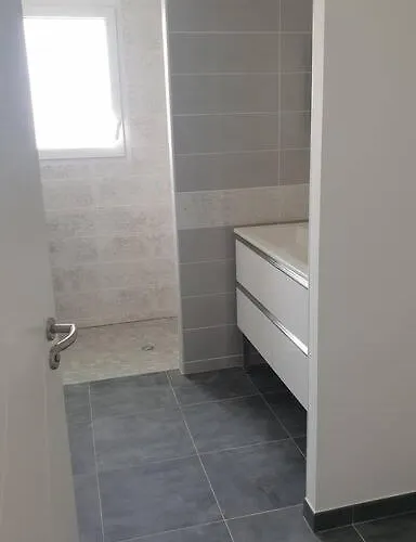 Hébergement de vacances La Perséide - Maison Neuve 900 M *