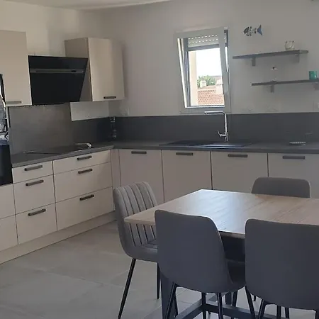 La Perseide - Maison Neuve 900 M 山地圣母村