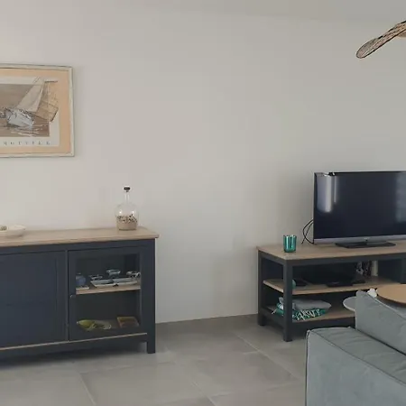 La Perseide - Maison Neuve 900 M Tatil Evi *