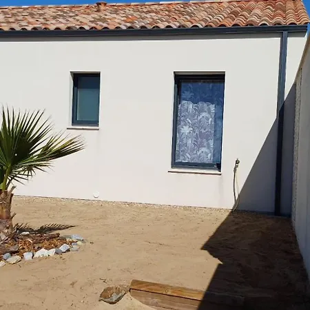 Casa de Férias La Perseide - Maison Neuve 900 M